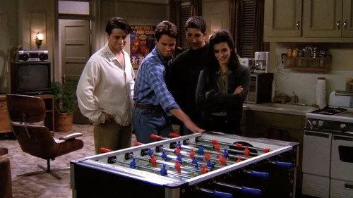 Друзья 1 сезон 12 серия — кадр